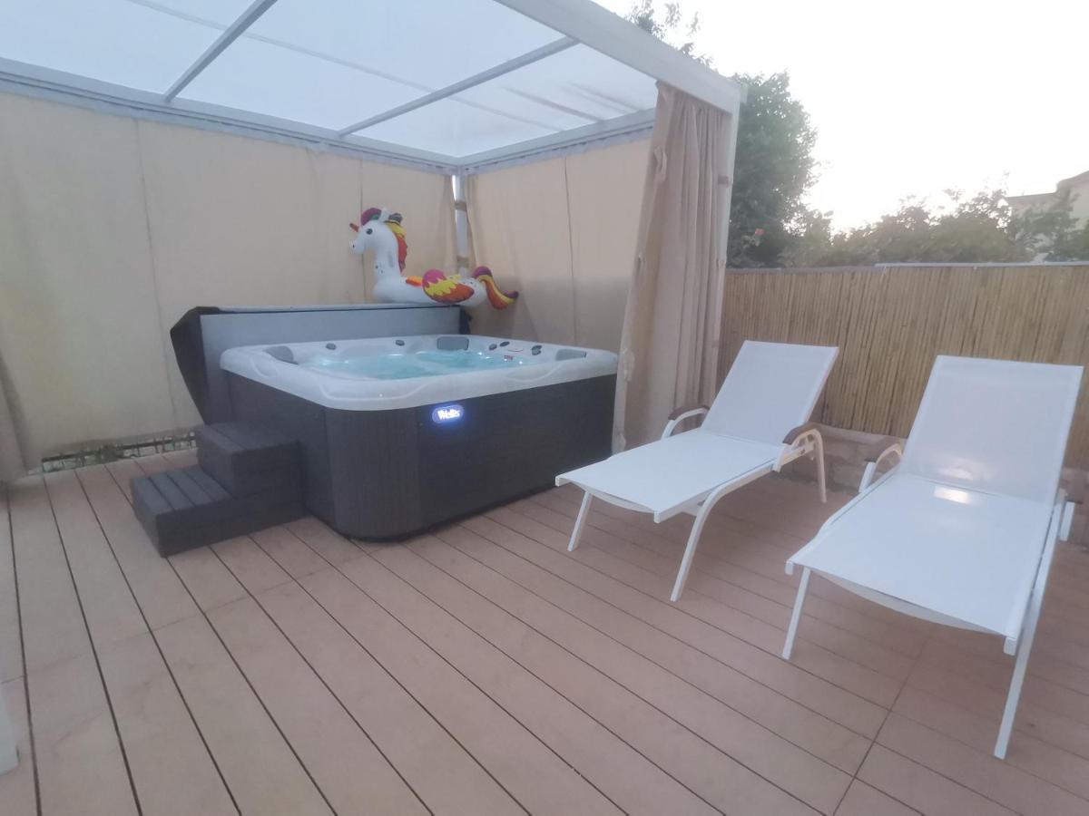 Apartman Hola Novigrad  Екстер'єр фото