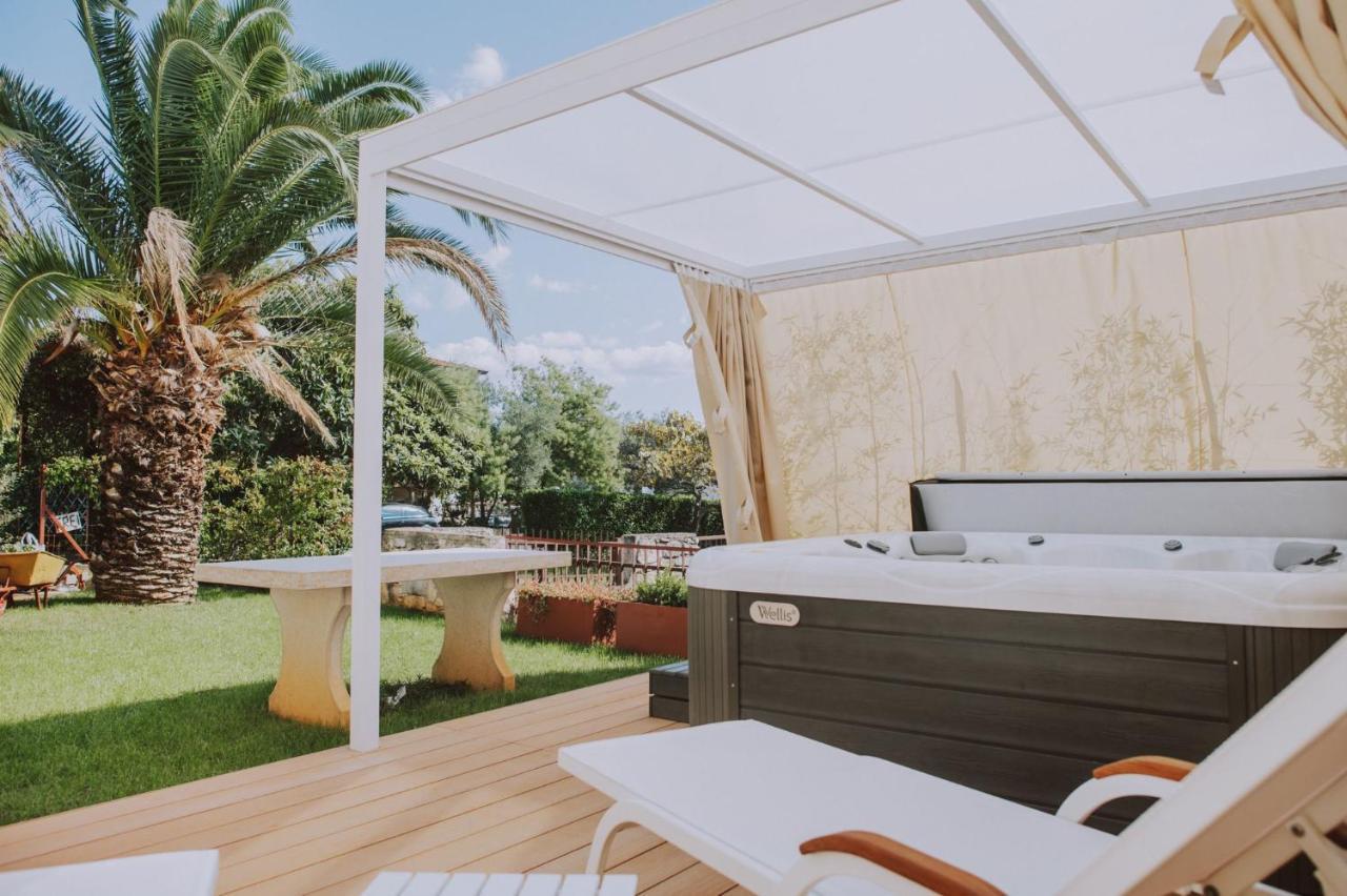 Apartman Hola Novigrad  Екстер'єр фото