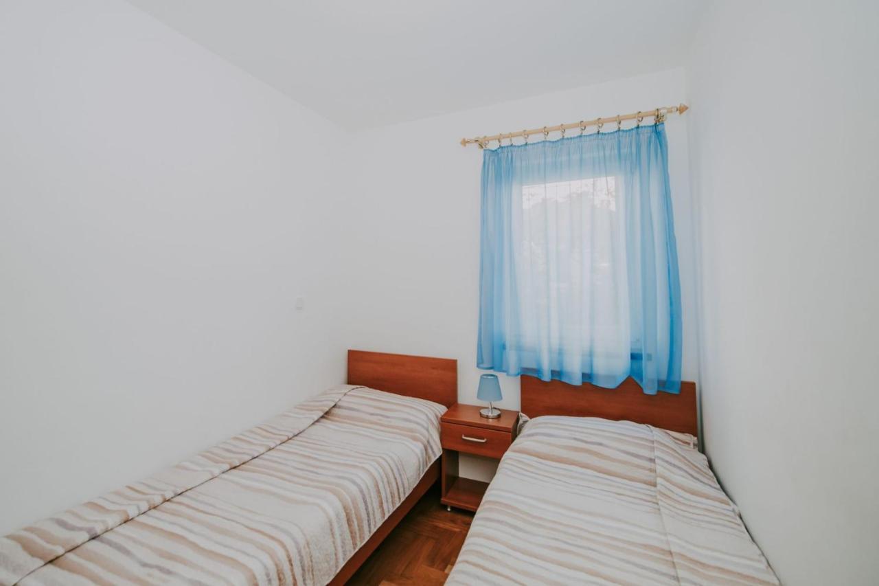 Apartman Hola Novigrad  Екстер'єр фото