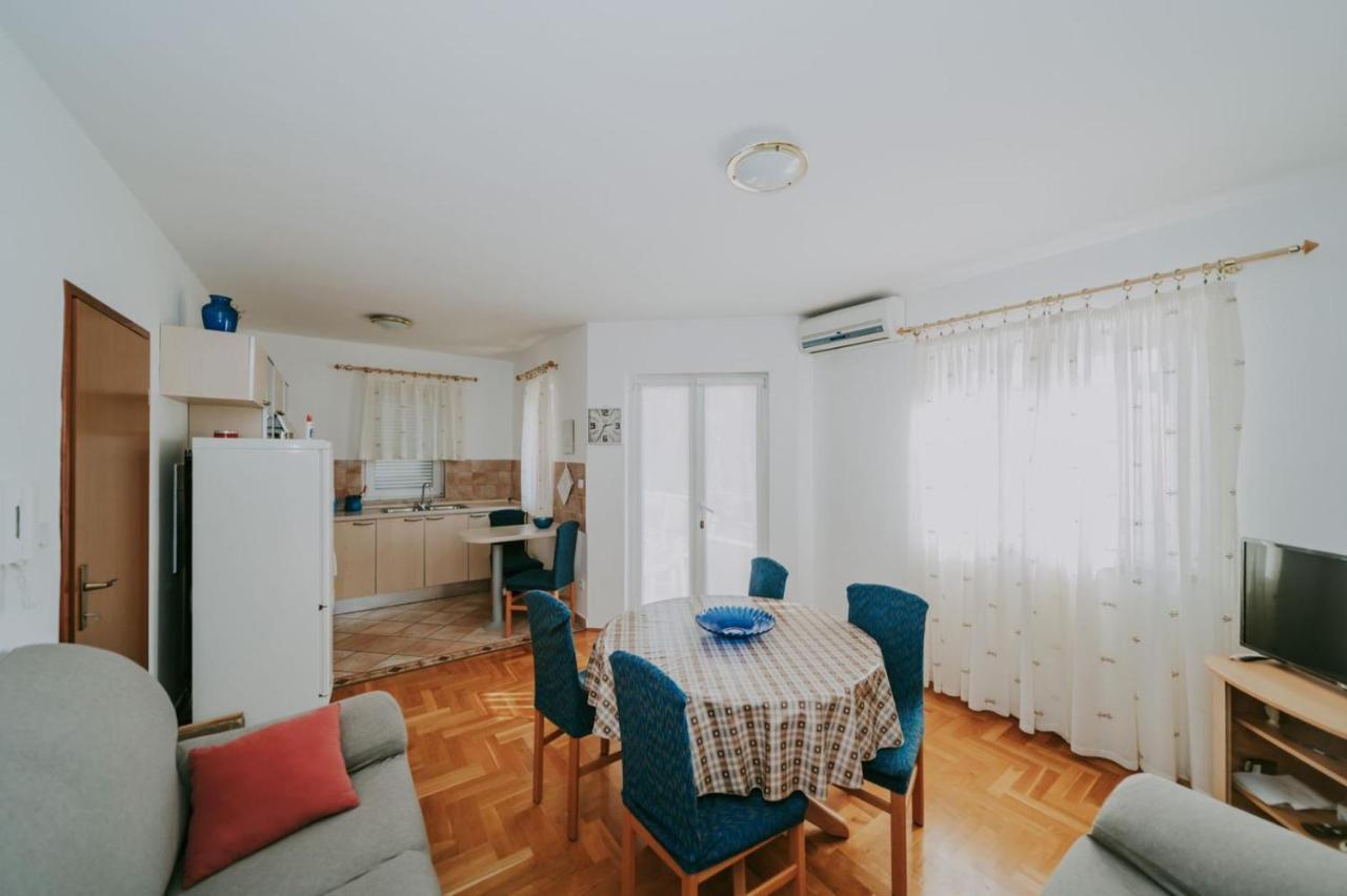 Apartman Hola Novigrad  Екстер'єр фото