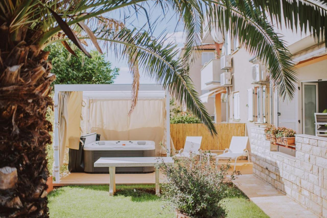 Apartman Hola Novigrad  Екстер'єр фото